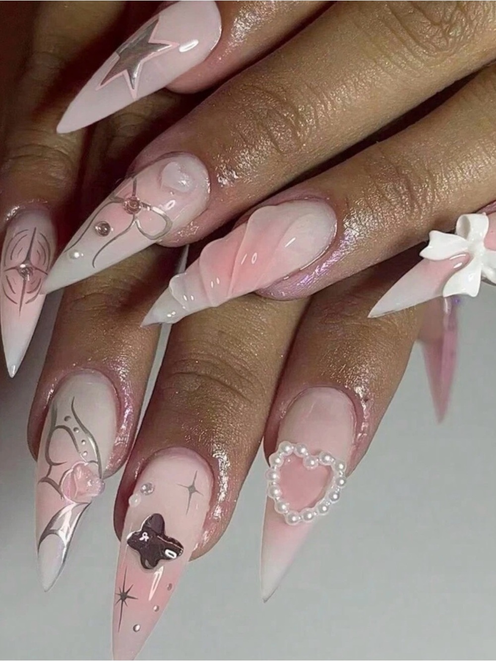 False Nail Set – Pink Floral Accent Press-On Nails